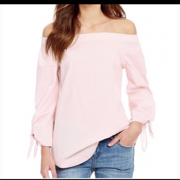 Free People - Show Some Shoulder Top in Pink - Size Medium - Picture 2 of 7